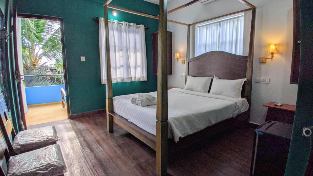 Shunyachi Lotusfeet Otel Morjim Dış mekan fotoğraf